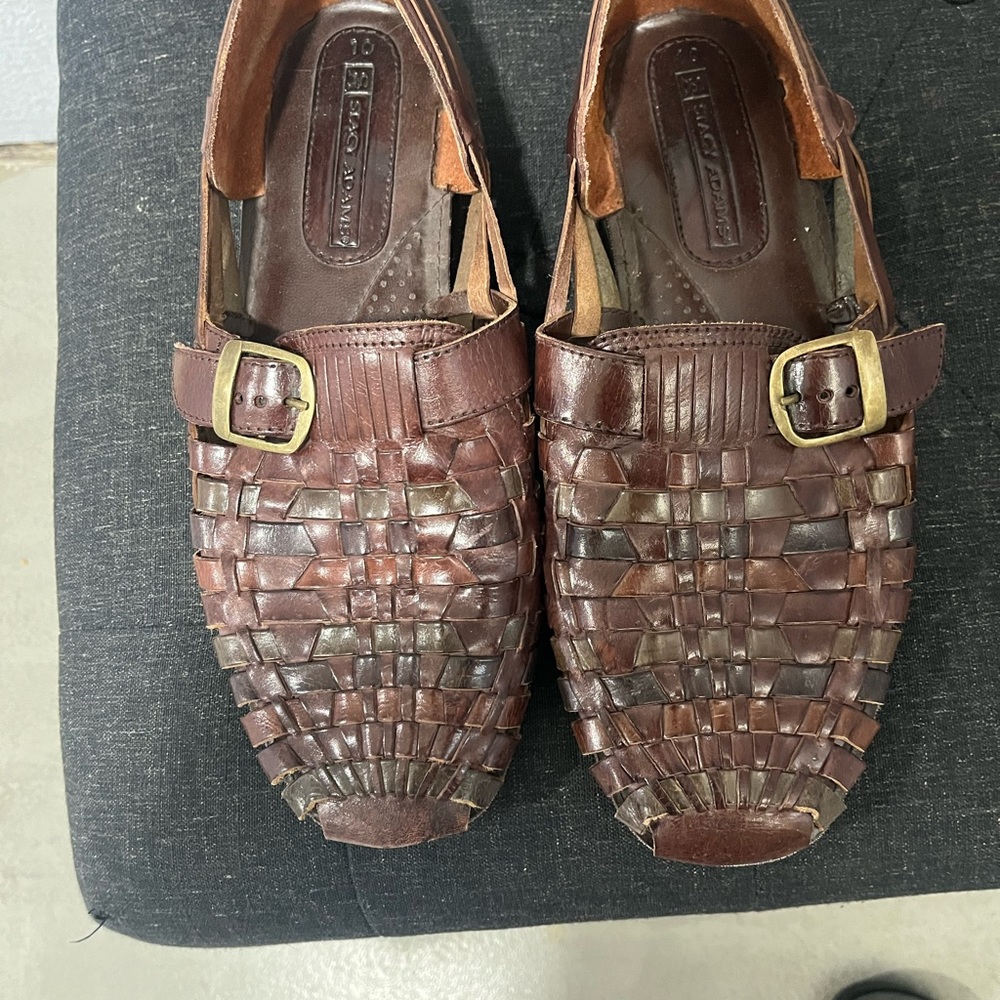 Wicker sandals